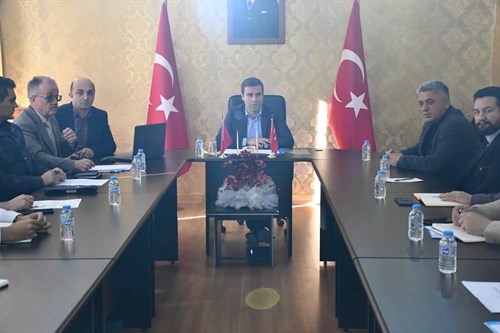 Kaymakamımız Sayın Mubin DEMİRKIRAN Başkanlığında Kış Tedbirleri Toplantısı Gerçekleştirildi.