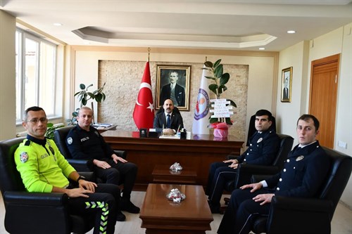 Kaymakamımız Sayın İbrahim ŞAHİN, Türk Polis Teşkilatı Kuruluş Yıl Dönümü münasebetiyle İlçe Emniyet Amirliği personellerini makamında kabul etti.