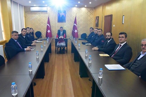 Kaymakamımız Sayın Mubin DEMİRKIRAN Başkanlığında Kadına Yönelik Şiddetle Mücadele Toplantısı Yapıldı.